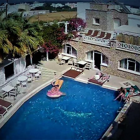 Bougainvillea Suites Kamári Exterior foto